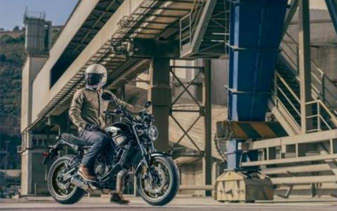 2024 Yamaha XSR700