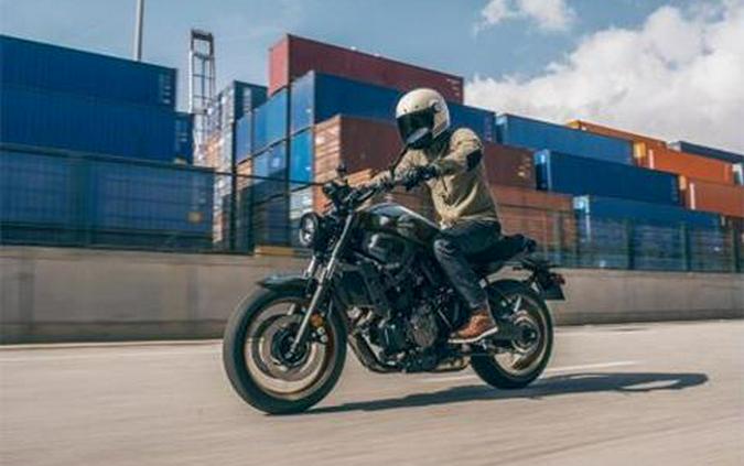 2024 Yamaha XSR700