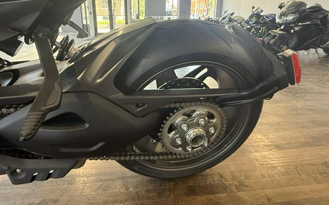 2024 DIAVEL V4 FOR BENTLEY