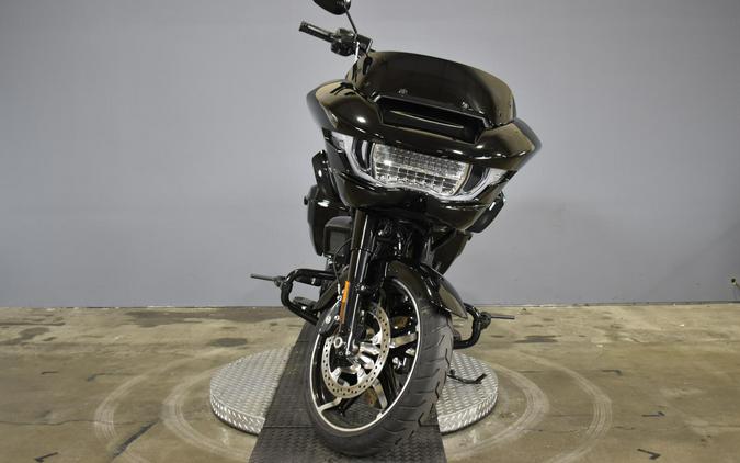 2026 Harley-Davidson Road Glide Vivid Black Black Trim