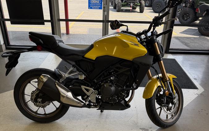 2026 HONDA CB 300R