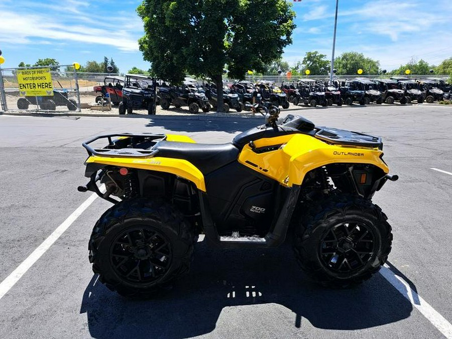 2023 Can-Am® OUTLANDER 700 XT