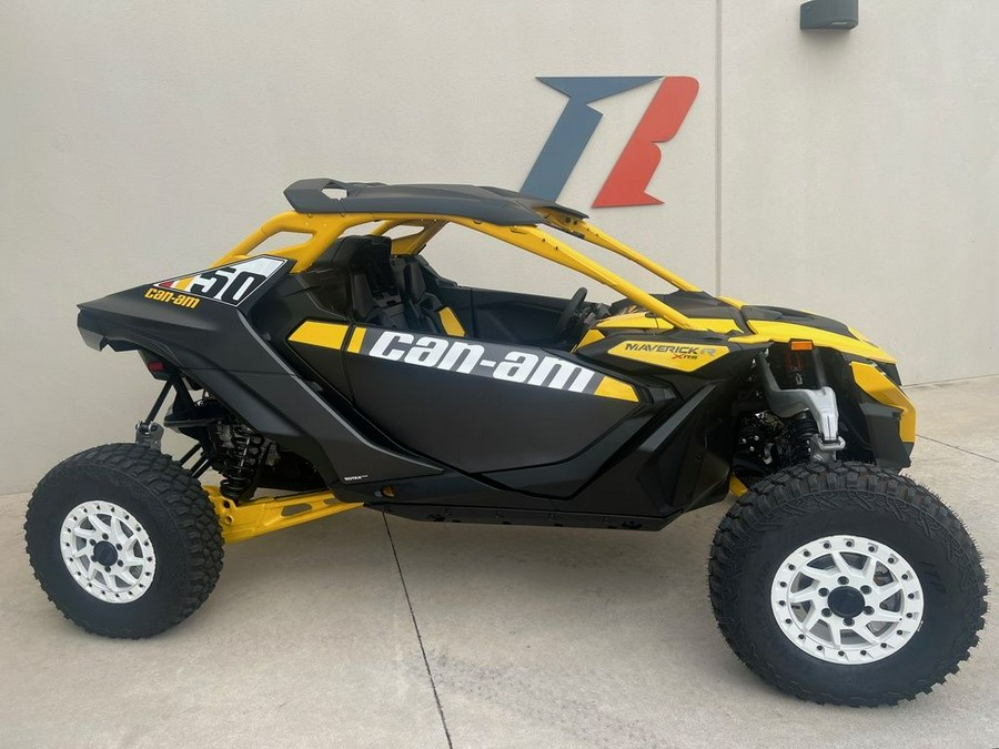 2024 Can-Am™ Maverick R X rs With SMART-SHOX