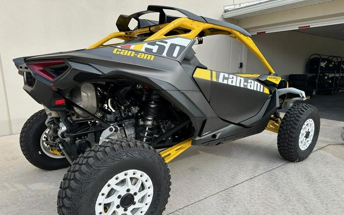 2024 Can-Am™ Maverick R X rs With SMART-SHOX