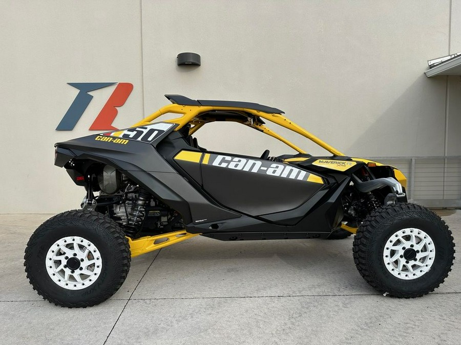 2024 Can-Am™ Maverick R X rs With SMART-SHOX