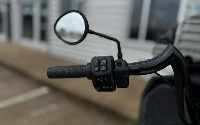 2023 Indian Motorcycle® Pursuit Dark Horse with Premium Package Stealth Gray