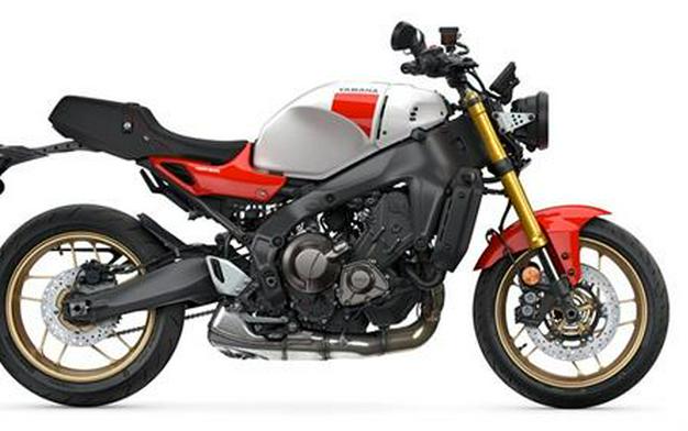 2025 Yamaha XSR900