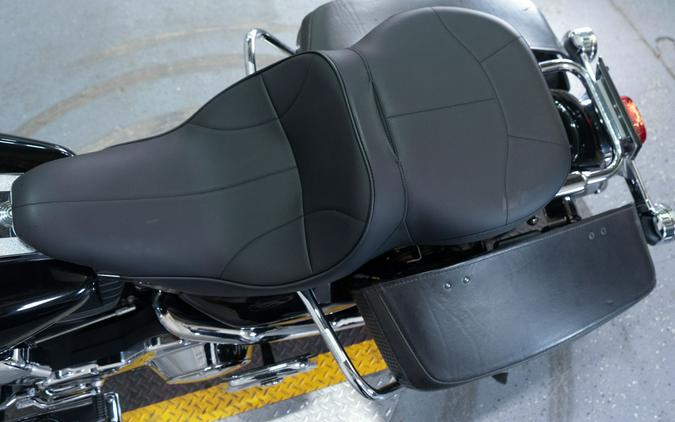 2004 Harley-Davidson FLHRCI Road King® Classic