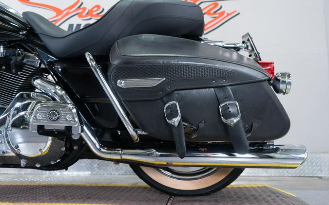 2004 Harley-Davidson FLHRCI Road King® Classic