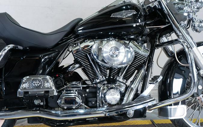 2004 Harley-Davidson FLHRCI Road King® Classic