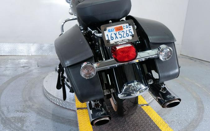 2004 Harley-Davidson FLHRCI Road King® Classic