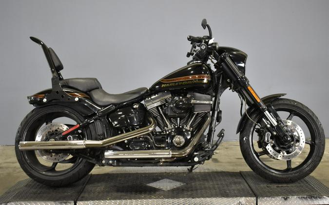2016 Harley-Davidson CVO Pro Street Breakout FXSE