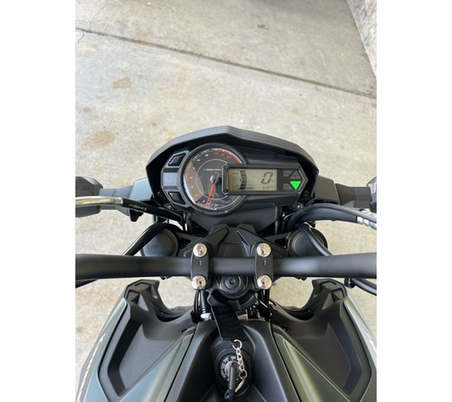 2025 Kawasaki Z125 PRO