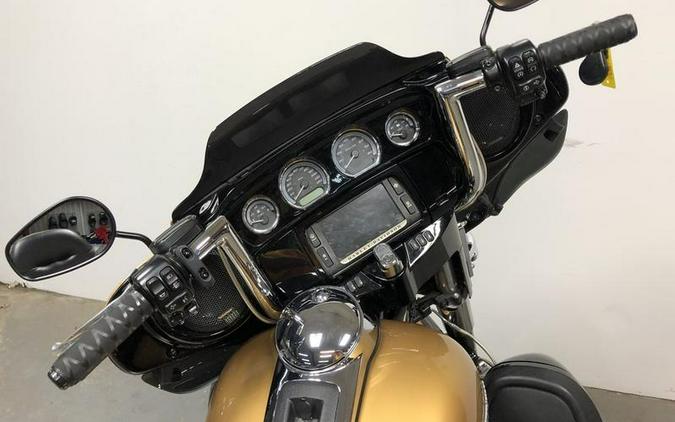 2017 Harley-Davidson® Electra Glide Ultra Limited - FP8276