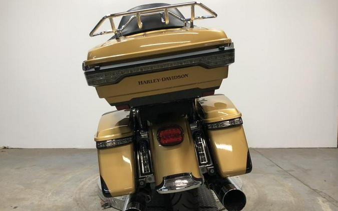 2017 Harley-Davidson® Electra Glide Ultra Limited - FP8276