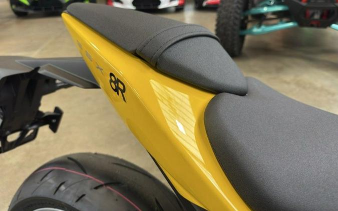 2025 Suzuki GSX800FRQM5 8R