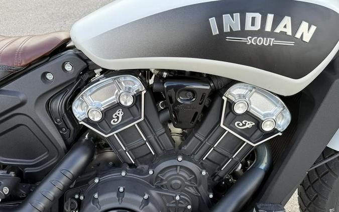 2019 Indian Motorcycle® Scout® Bobber ABS White Smoke