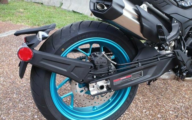 2026 CFMOTO NK 800