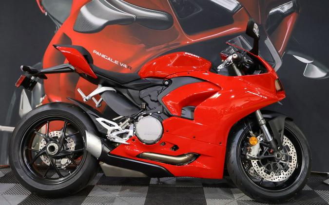 2023 Ducati Panigale V2 Ducati Red