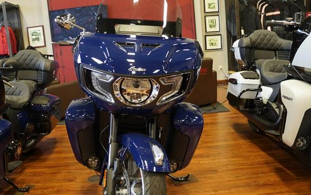2025 Indian Motorcycle® Pursuit® Limited w/PowerBand Audio Springfield Blue