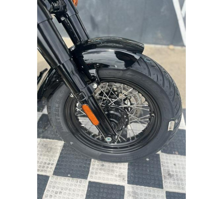 2025 Indian Motorcycle® Chief® Bobber Black Metallic