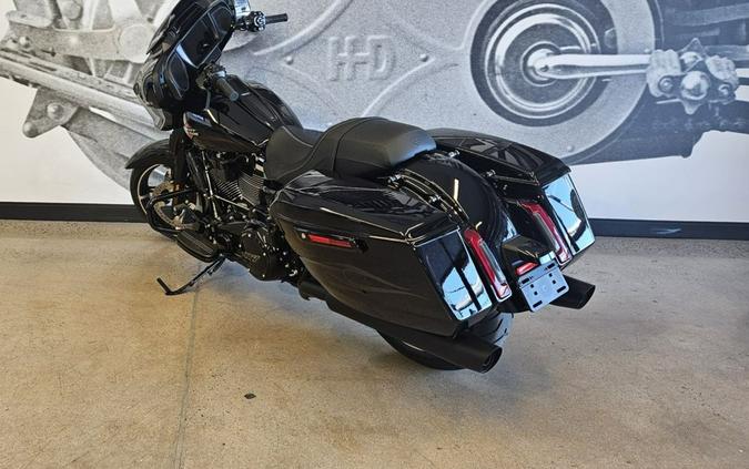 2025 Harley-Davidson® FLHX - Street Glide®