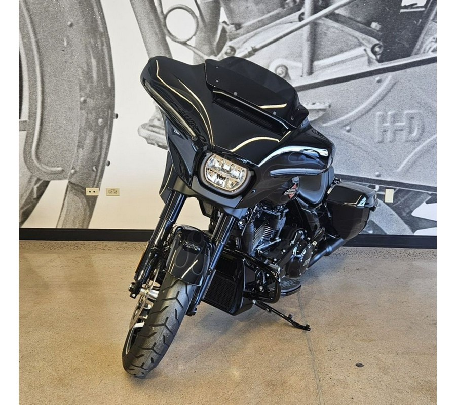 2025 Harley-Davidson® FLHX - Street Glide®