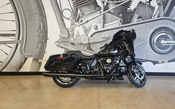 2025 Harley-Davidson® FLHX - Street Glide®