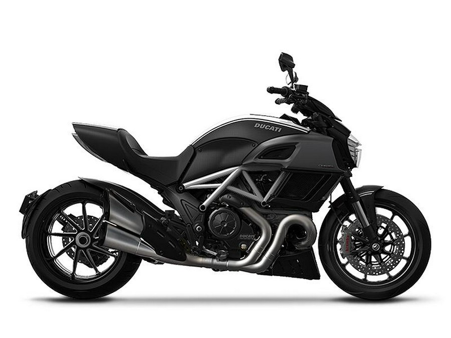 2015 Ducati Diavel Carbon Star White and Matt Carbon