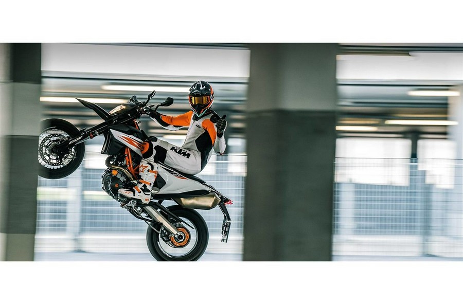 2019 KTM 690 SMC R SUPERMOTO