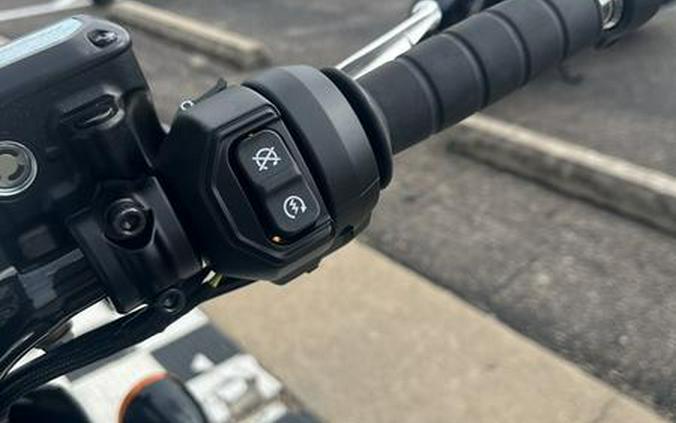 2025 Indian Motorcycle® Sport Scout® Black Metallic