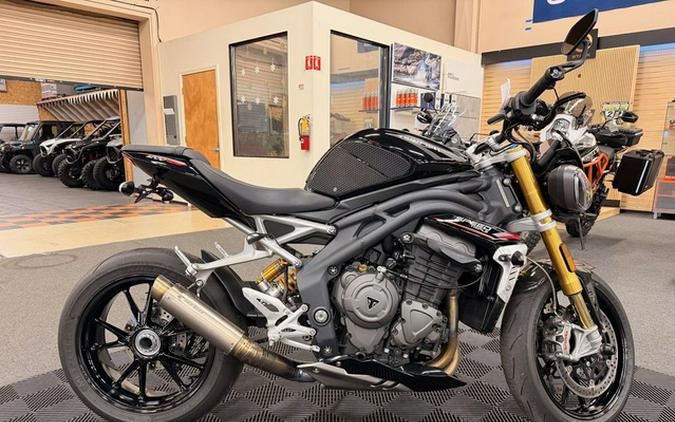 2022 Triumph Speed Triple 1200 RS Sapphire Black