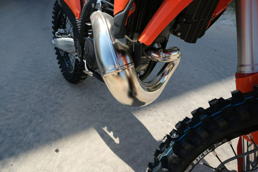 New 2025 KTM 300 SX ORANGE