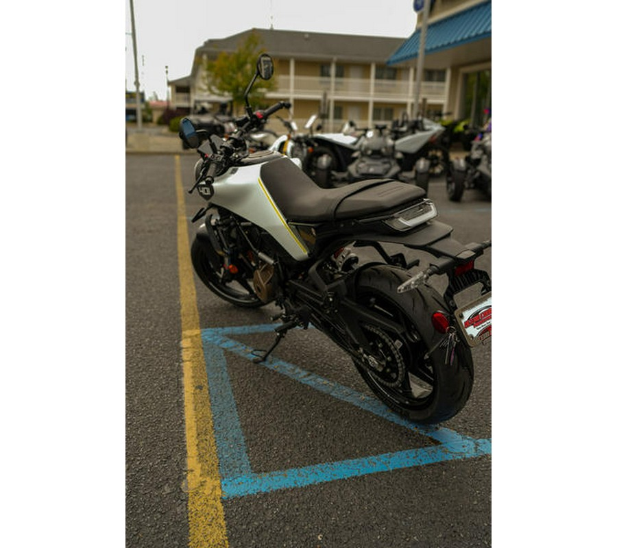 2024 Husqvarna® Vitpilen 401