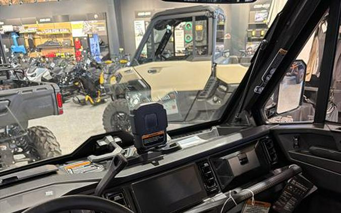 2026 Can-Am Defender Limited HD11