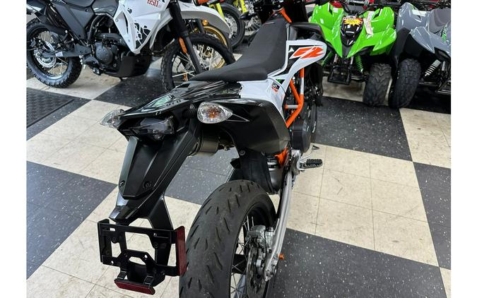 2019 KTM 690 SMC R SUPERMOTO