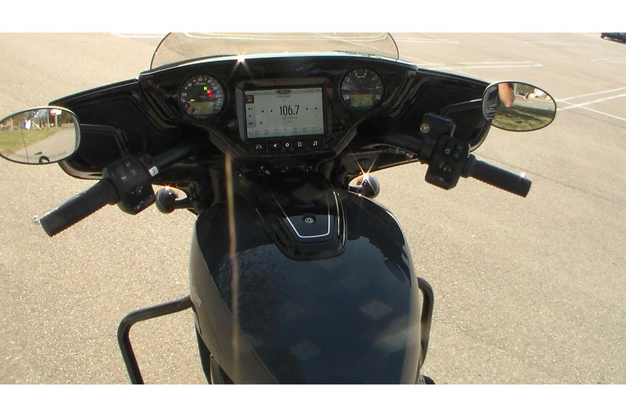 2025 Indian Motorcycle CHIEFTAIN POWERPLUS DARK HORSE 112 RA, 49ST Dark Horse®