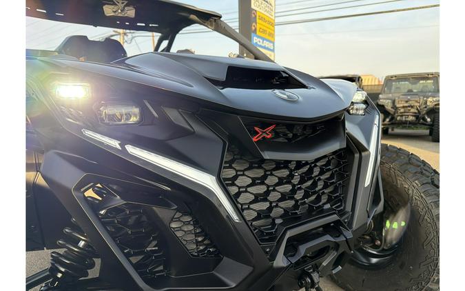 2025 Can-Am Maverick R X RS