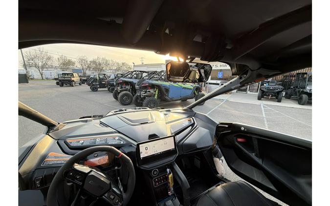 2025 Can-Am Maverick R X RS