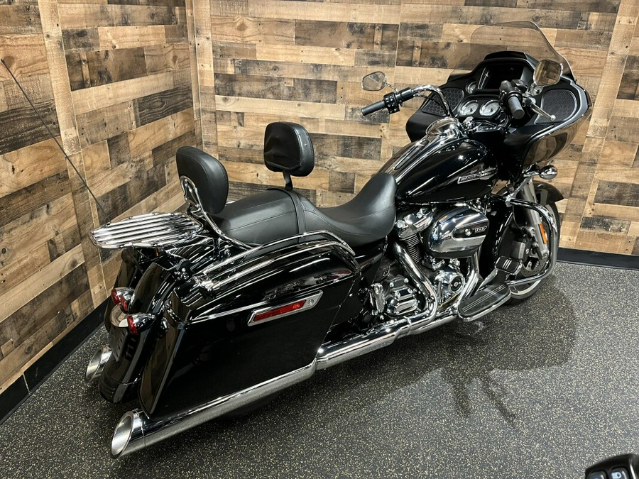 2023 Harley-Davidson® Road Glide® Vivid Black FLTRX