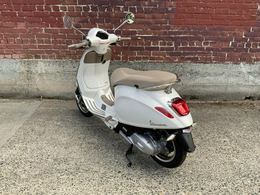 New 2027 Vespa PRIMAVERA 150 SPORT