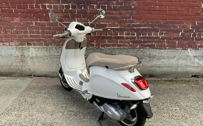 New 2027 Vespa PRIMAVERA 150 SPORT