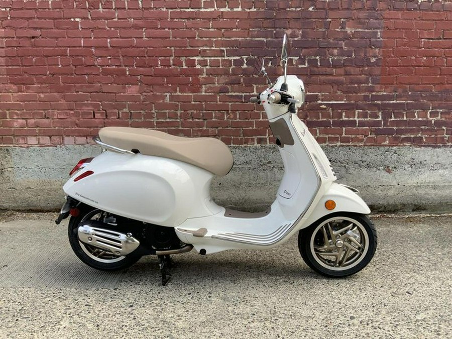 New 2027 Vespa PRIMAVERA 150 SPORT