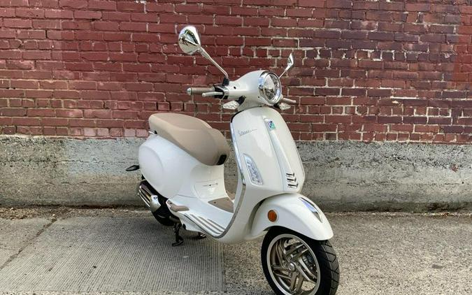 New 2027 Vespa PRIMAVERA 150 SPORT