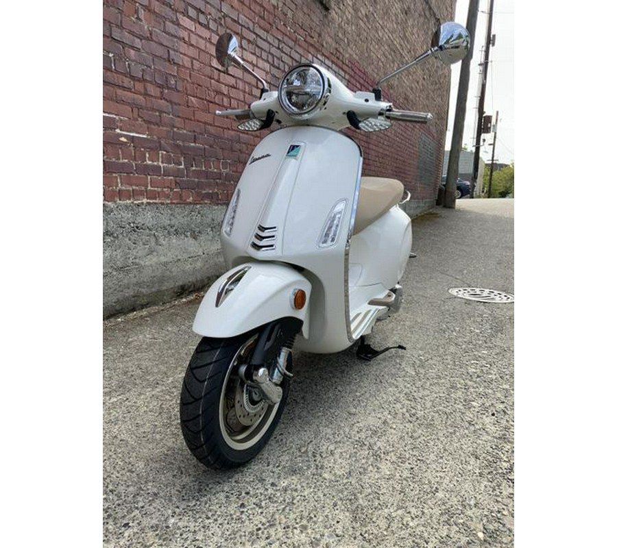 New 2027 Vespa PRIMAVERA 150 SPORT