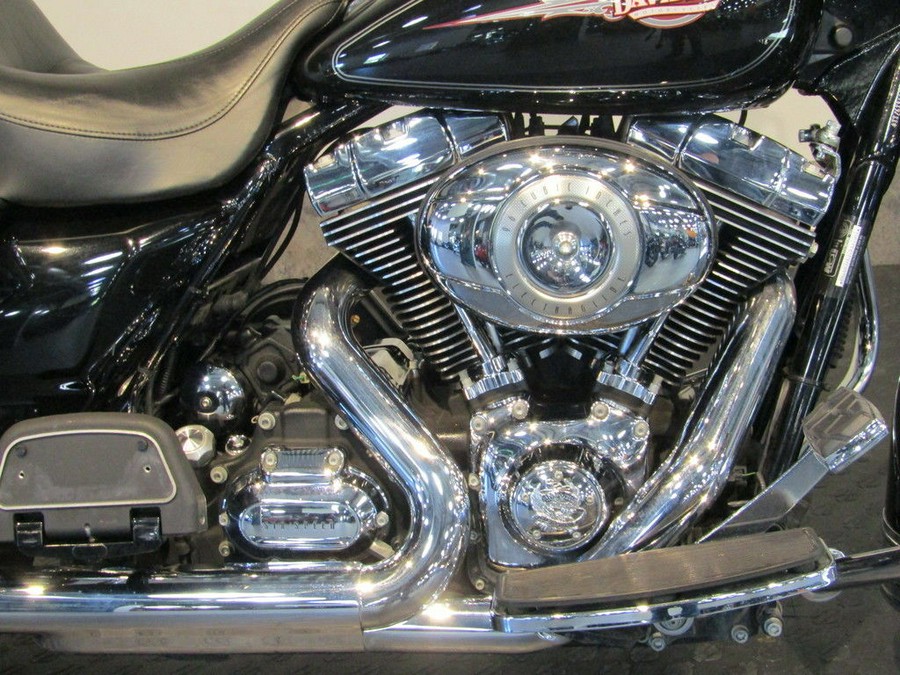 2009 Harley-Davidson® FLHTC - Electra Glide® Classic