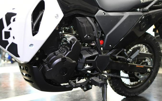 2025 Kawasaki KLR650 S Pearl Crystal White/Metallic Carbon Gray Pearl Crystal WhiteMetallic Carbon Gray