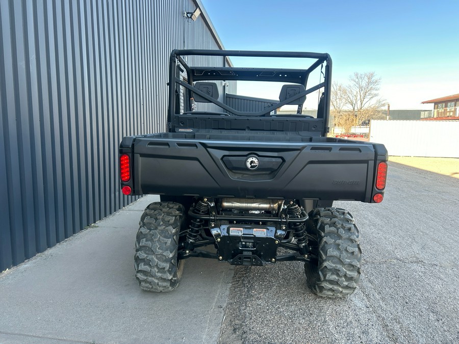 2026 Can-Am Defender DPS HD7