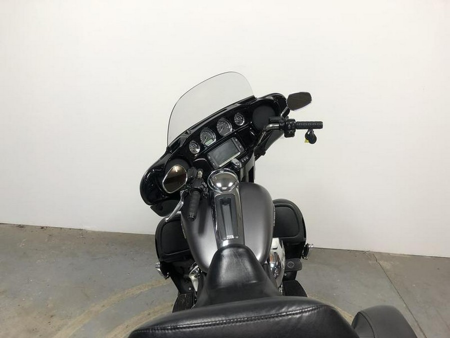 2017 Harley-Davidson® Electra Glide Ultra Limited - FP8268
