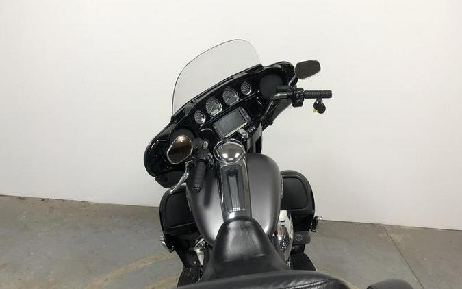 2017 Harley-Davidson® Electra Glide Ultra Limited - FP8268